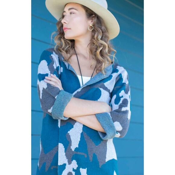 NWOT Indigenous Ink Blot 100% Organic Cotton Cardigan Sweater: Peru: Blue Camo - Picture 1 of 10